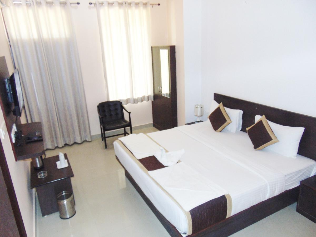 Makrana Raj Hotel Sikar Bagian luar foto